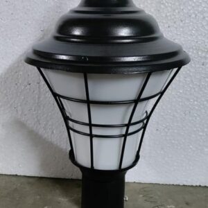 Outdoor gate lamp